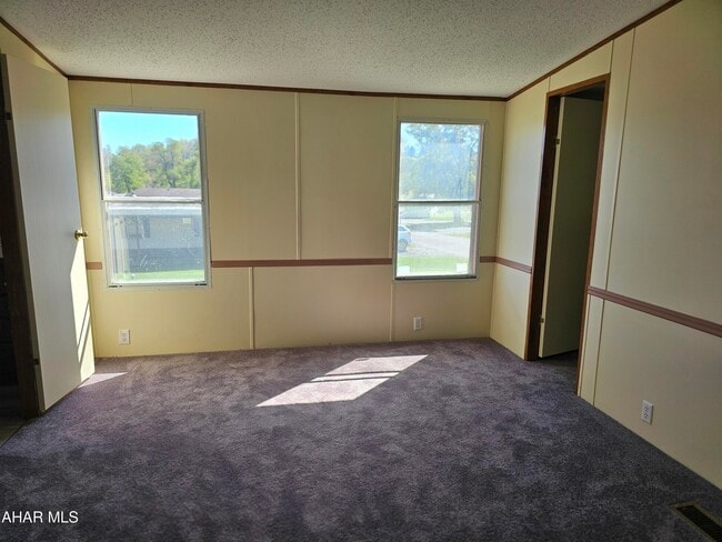 Photo - 124 Skyline Dr