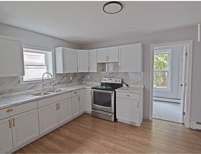 Building Photo - 24 River Ave Unit Newly Renovated 3bd 1ba