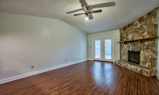 Photo - 4779 Leah Ln