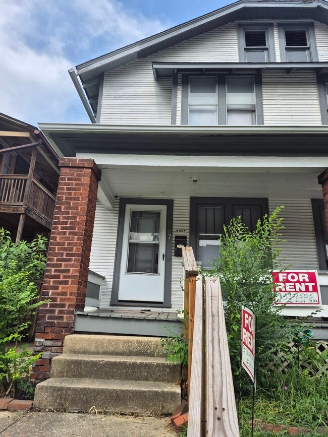 Building Photo - 2287 Neil Ave Rental
