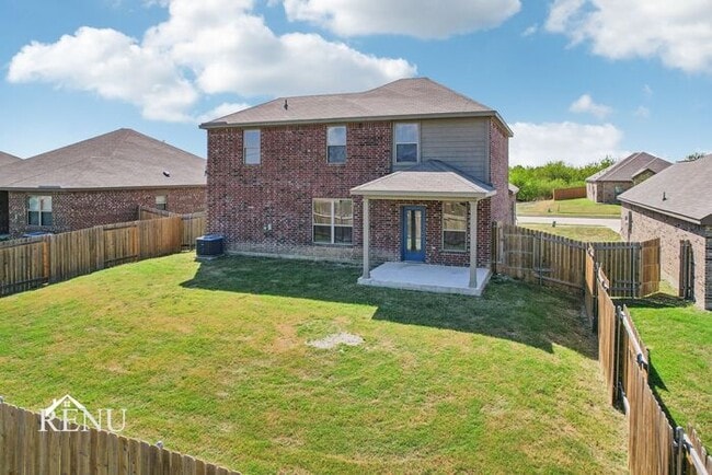 Photo - 1040 Wheatfield Ln
