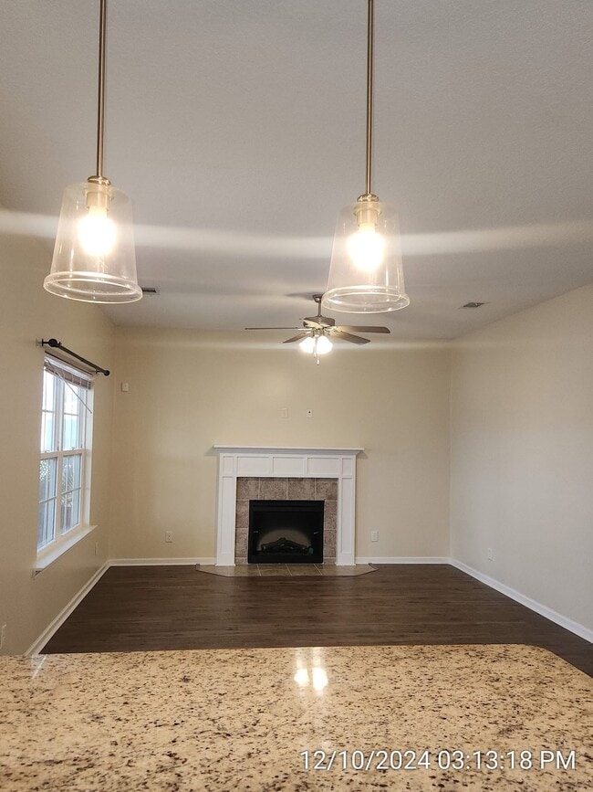 73 Labrador Ln