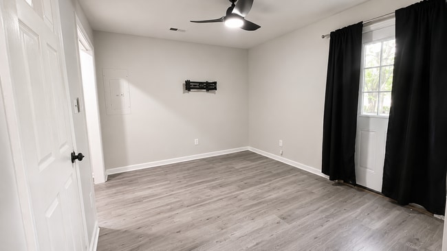 Photo - 31 Bland St