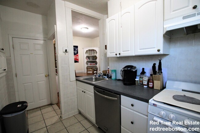 Photo - 316 Saint Paul St Unidad 3