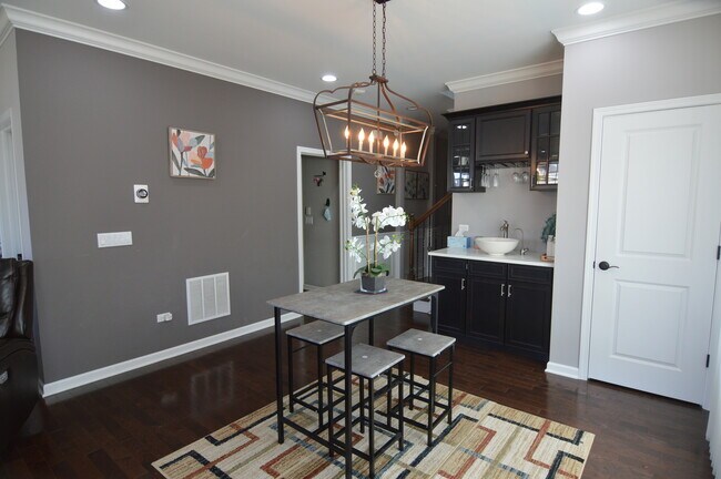 Photo - 124 Roman Ln