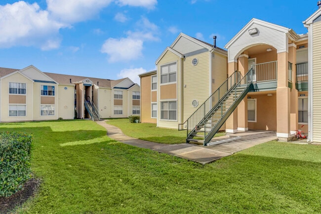 Academy at Waterford Lakes