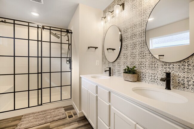 Photo - 10717 Luneth Dr