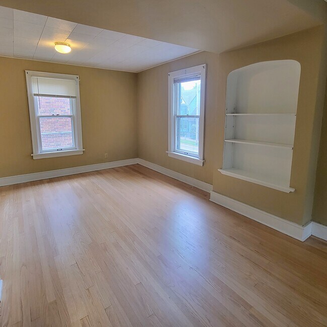 Photo - 415 N Ingersoll St Unidad 2