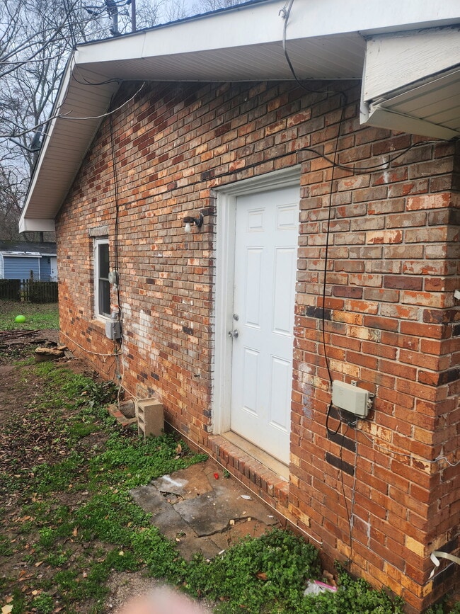 Photo - 8 Tuxedo Ave