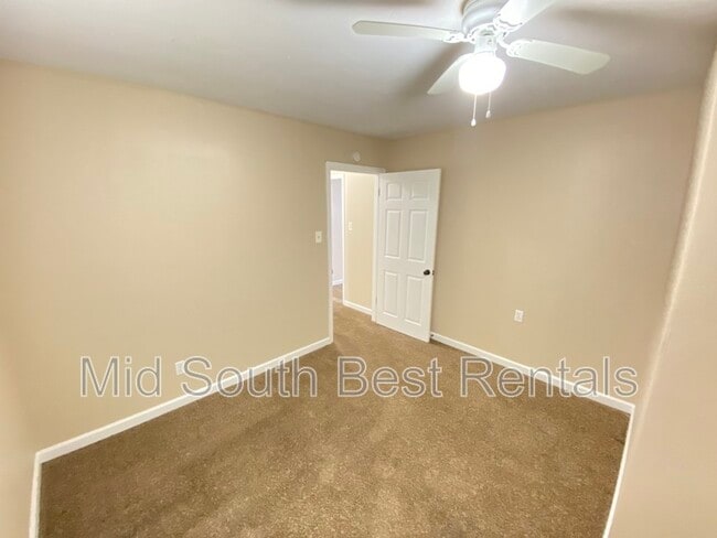 Photo - 2151 Willow Wood Ave