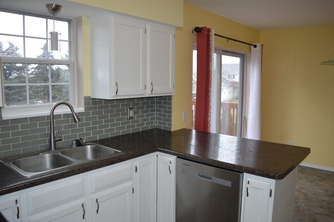 Photo - 5270 Summer Ridge Dr