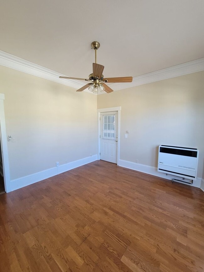 Photo - Adorable Downtown Duplex / 2 Bedroom 1 Bath