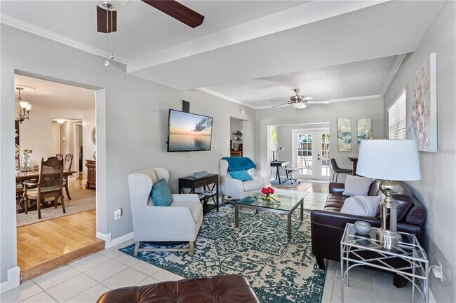 Photo - 3005 W Helen Ave