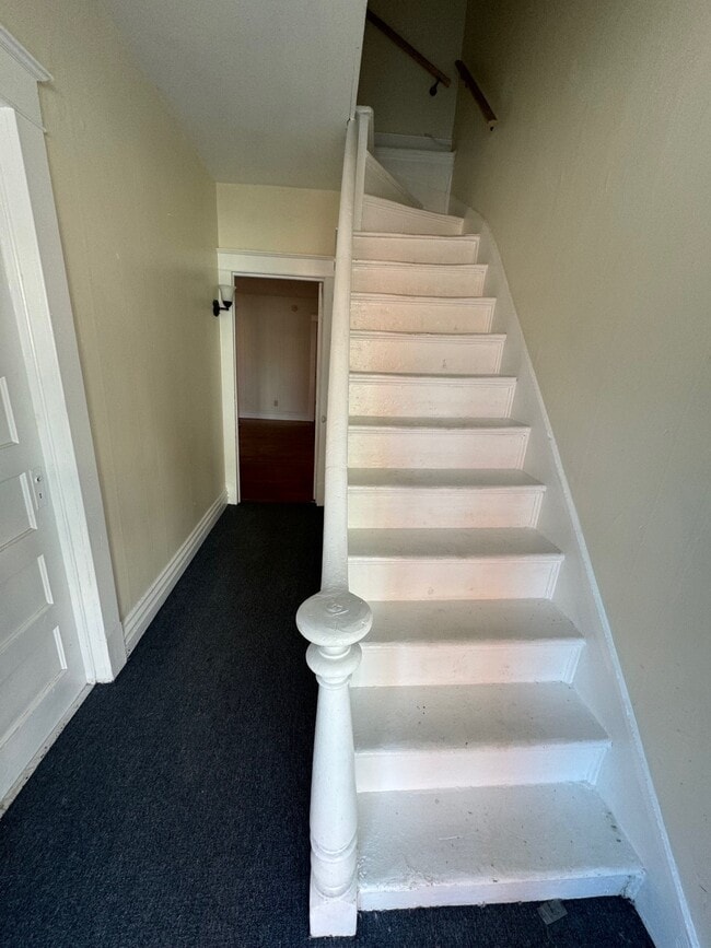 316 4th St Unit 1
