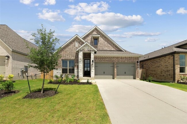 Building Photo - 104 Chinaberry Bnd