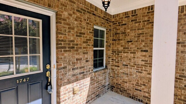 Photo - 1747 Oak Brook Ln NW