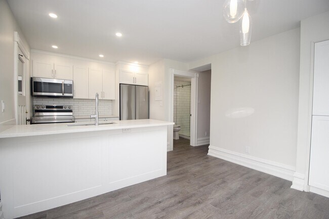 Photo - 192 Second Ave Unit 3