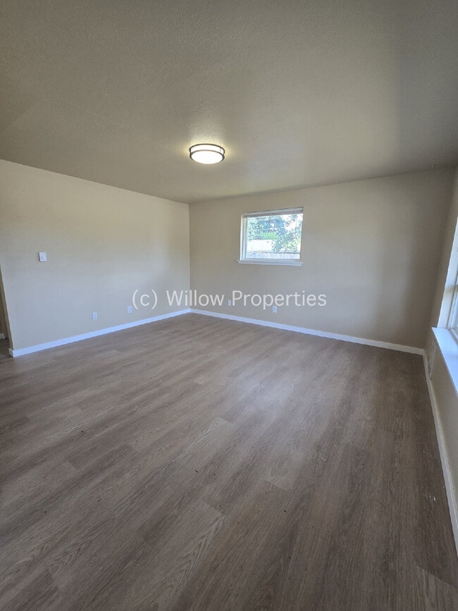 One Bedroom Newly Remodeled
