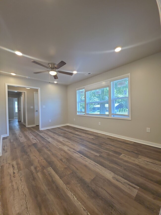 Photo - 2706 Pinetree Ln NW