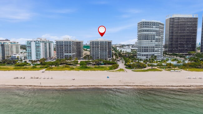 Building Photo - 9595 Collins Ave Unit N3-f