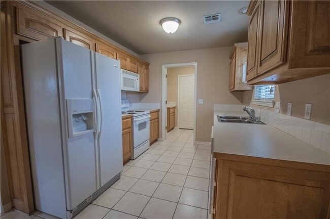 Photo - 3706 SW Hansom Loop