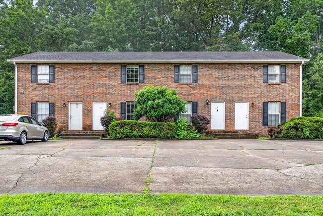 Photo - 481 Martha Ln