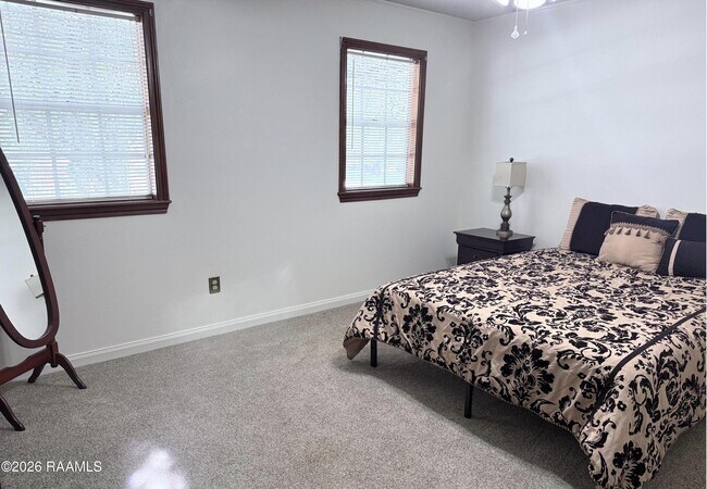 106 Molasses Row