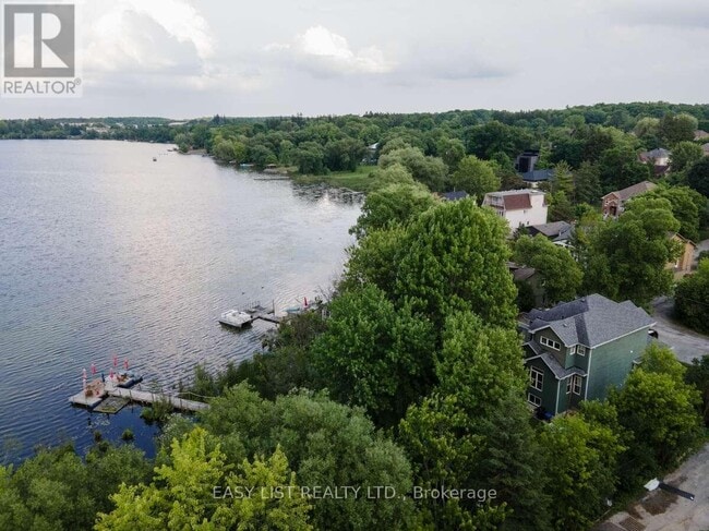 Photo - 274 Douglas Rd