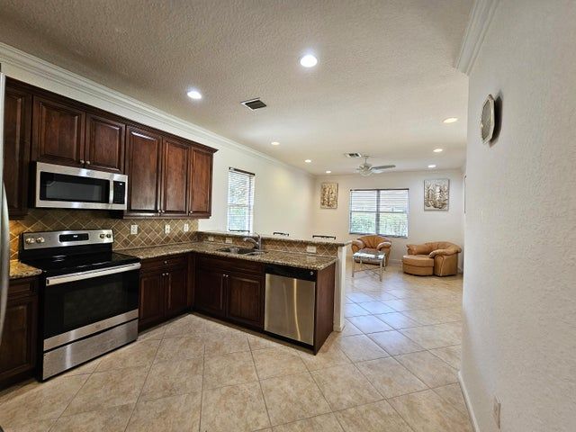 Photo - 7533 Topiary Ave