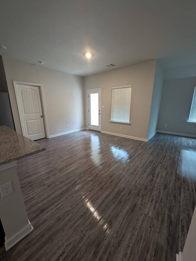 Photo - 13213 Fowler Dr