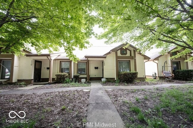 Photo - 120 E King St