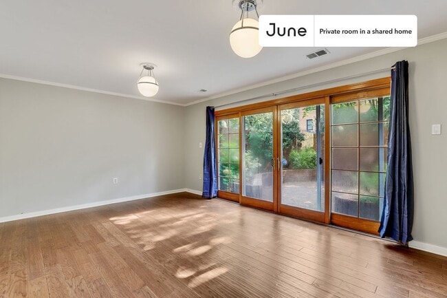 Photo - Room in Shared 7 bed/4 bath home Unidad B