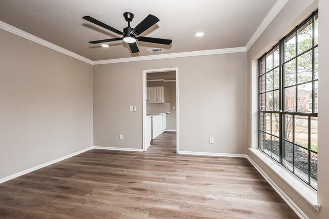 Photo - 18703 Evergreen Falls Dr