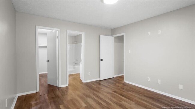 1900 Tryon Dr