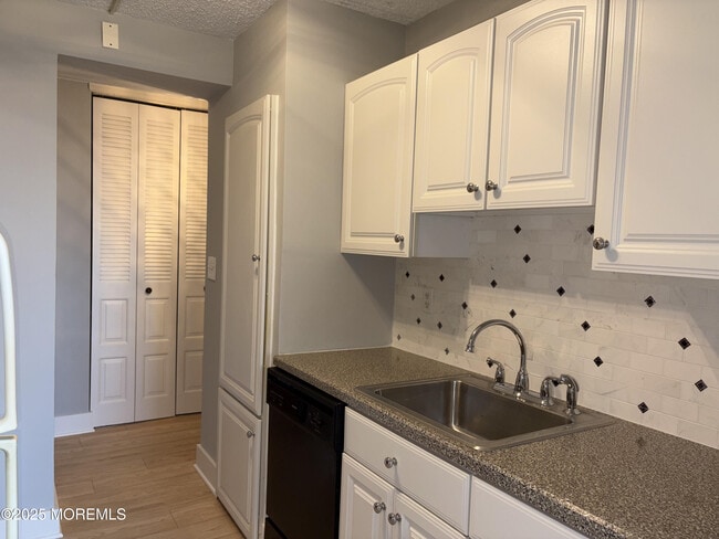 Photo - 1000 River Rd Unit 3C