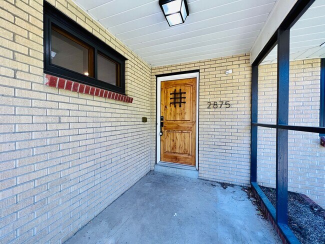 Photo - 2875 S Sherman St