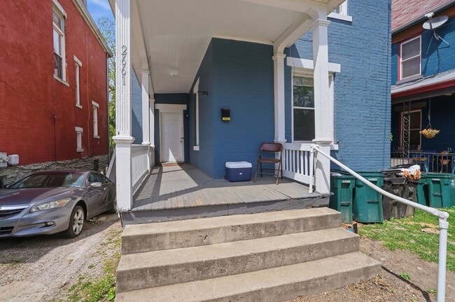 Photo - 5 Bedroom Clifton House Available Next to UC Campus