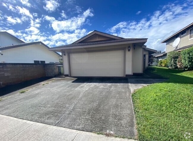 Building Photo - Cute Two Bedroom Home