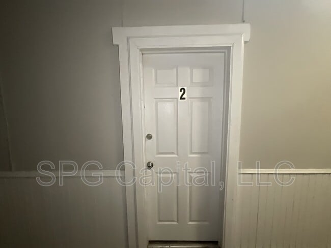 Photo - 7402 Lincoln Way W