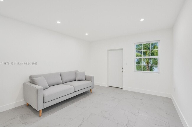 Photo - 5807 SW 25th St Unit 7