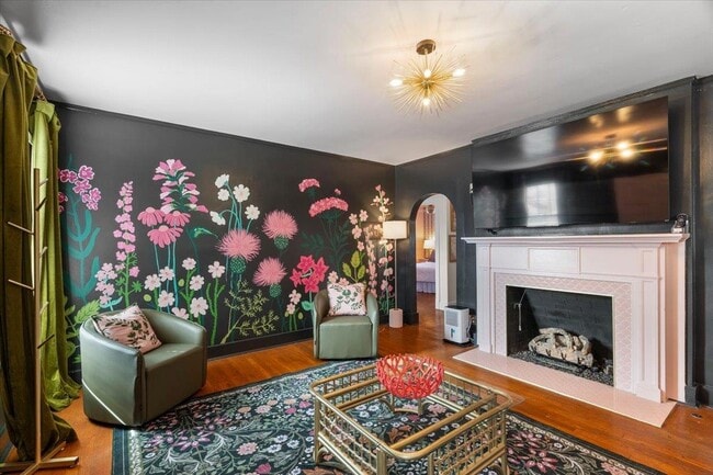 Photo - 1790 Lyndale Ave