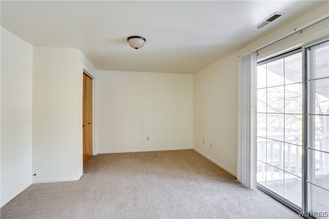 Photo - 1250 Youngs Rd