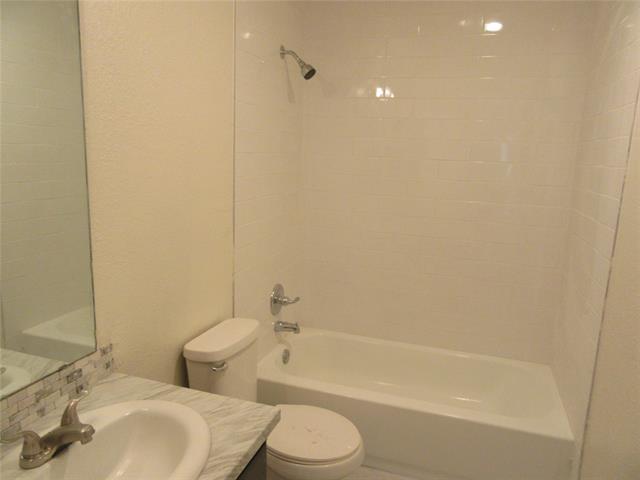 Photo - 1209 Conlin Dr