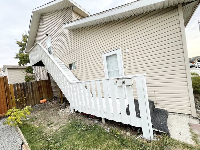 Building Photo - 4324 Bowness Rd NW