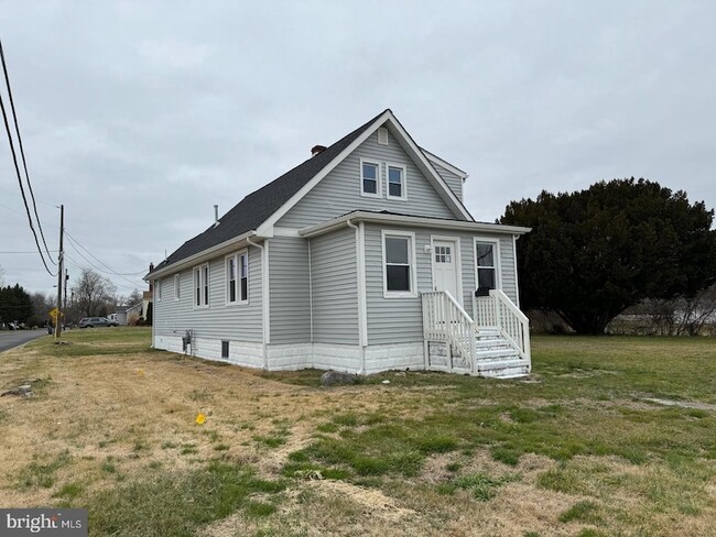Building Photo - 113 N Hook Rd Rental