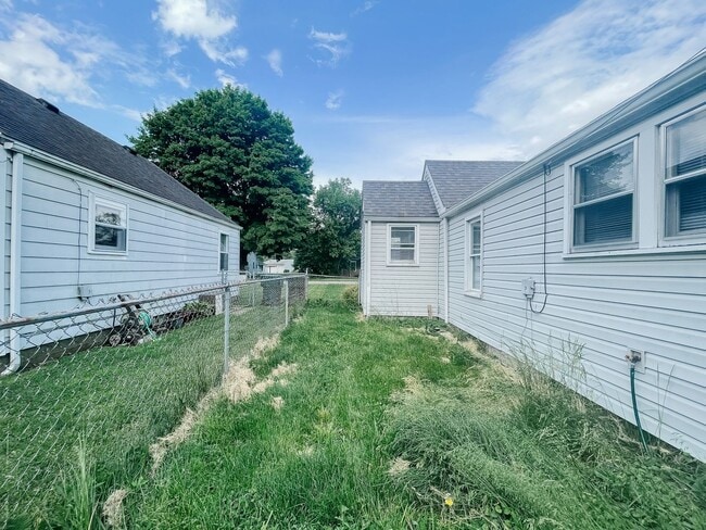 Photo - Washer/Dryer Hook-Ups