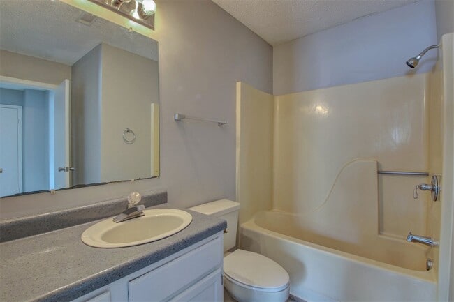 Photo - The Arbours Apartment Homes