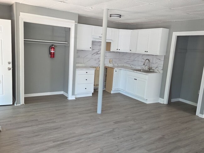 Photo - 65 King St Unit 65 King St #1
