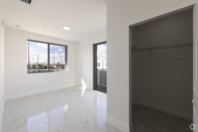 2BR, 2BA - The Ecco 2 - Primary Bedroom
