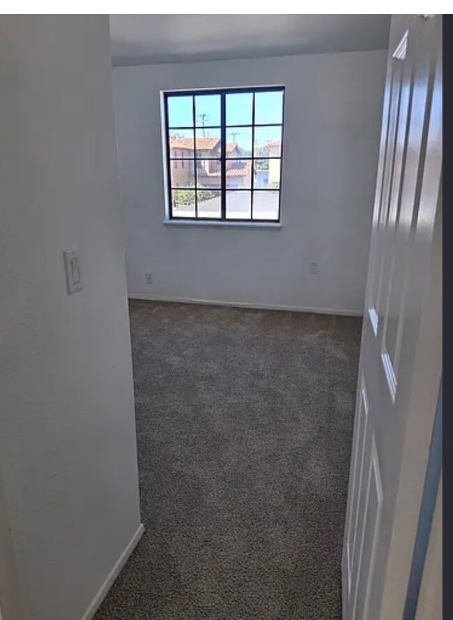 Photo - 366 E 15th St Casa